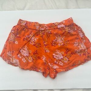 Ladies short